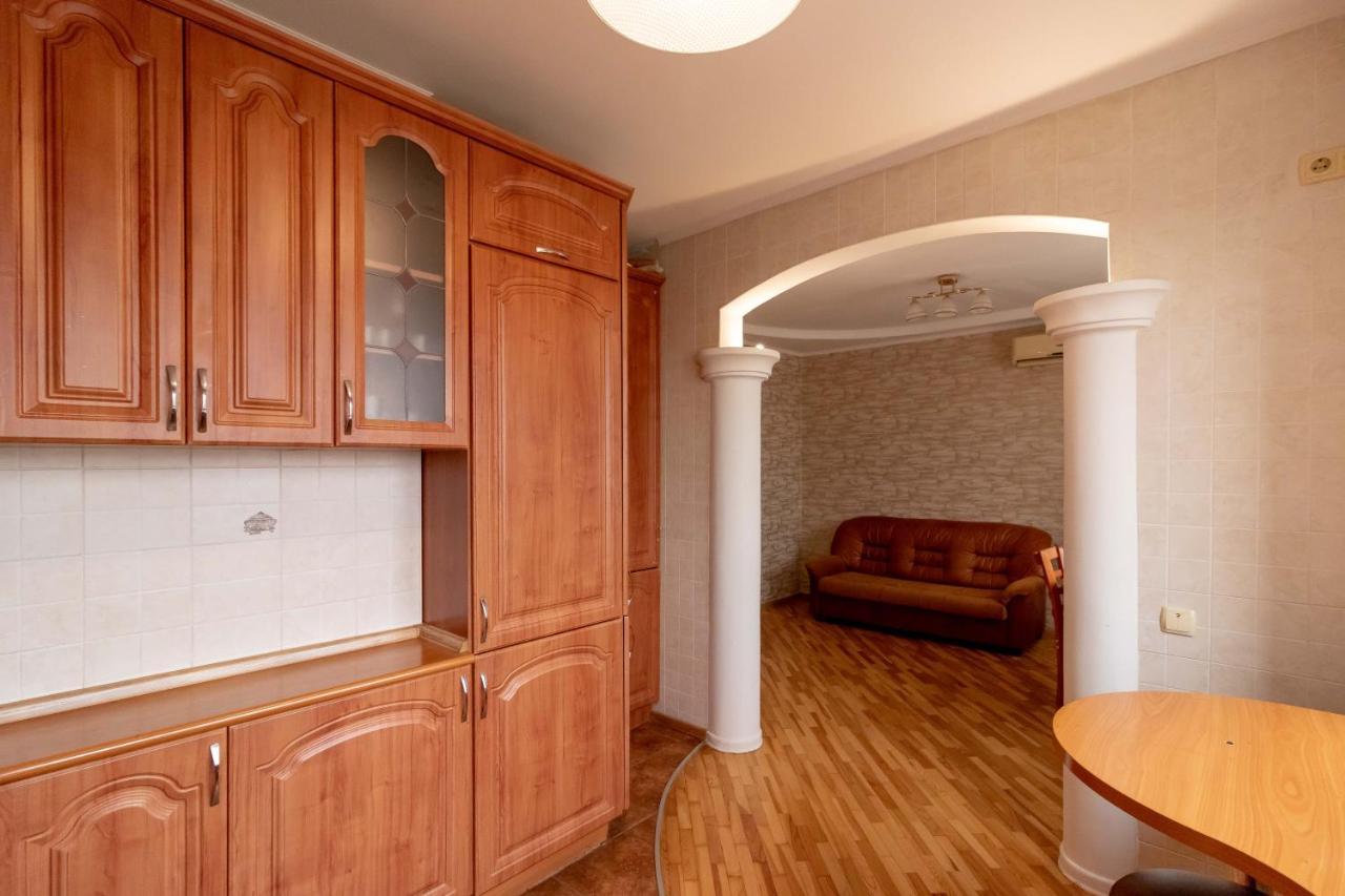 Kvartirkoff Na Ozernaya 8 Kiew Exterior foto