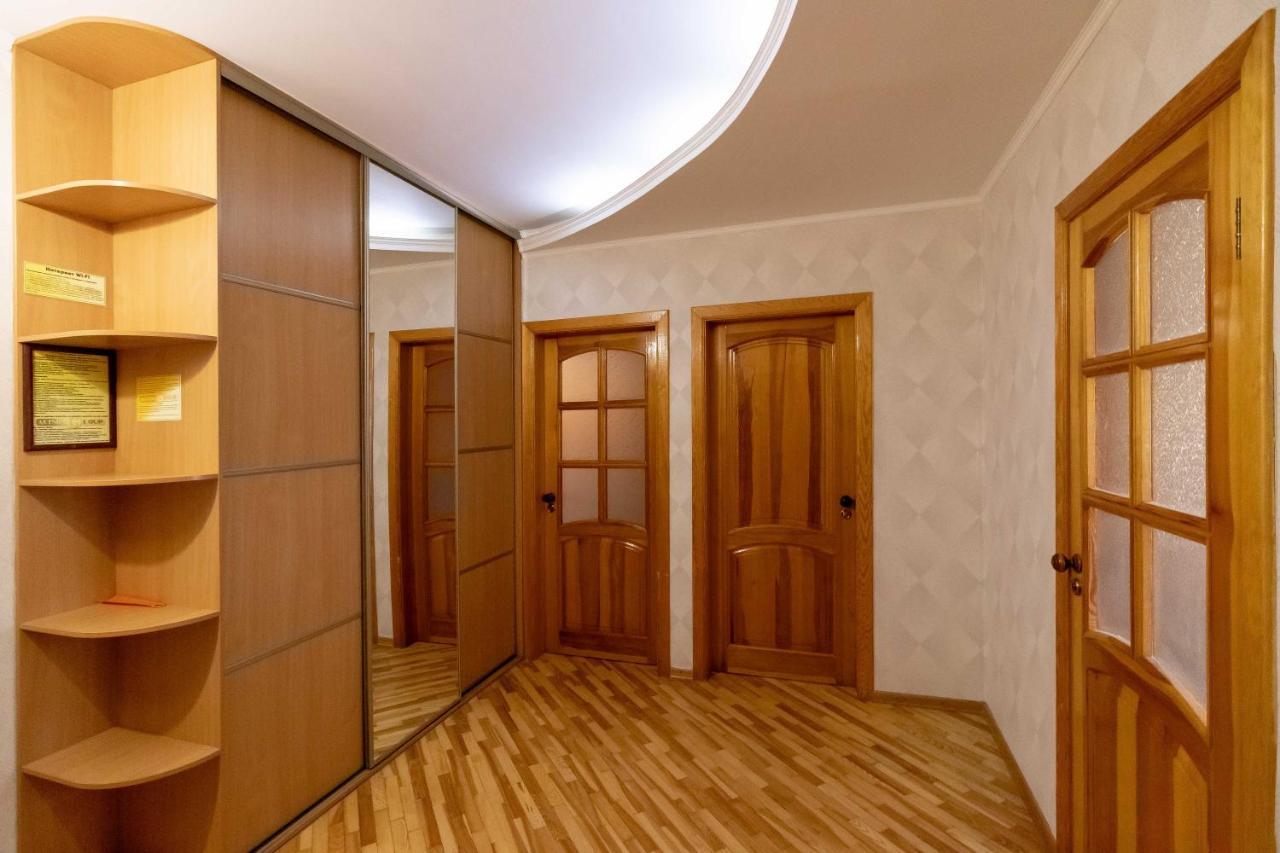 Kvartirkoff Na Ozernaya 8 Kiew Exterior foto